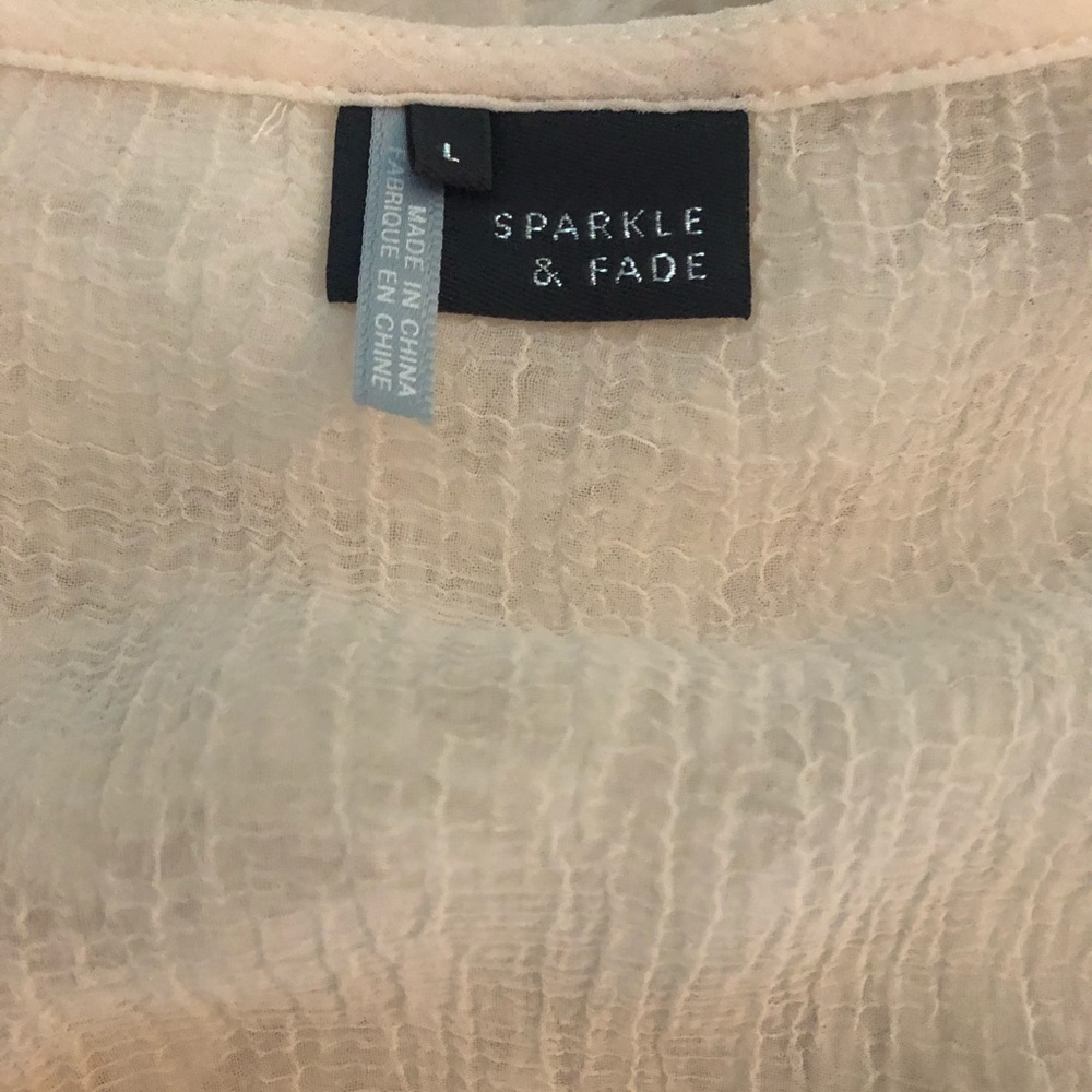 Crackled eggshell style asymmetrical cream tunic